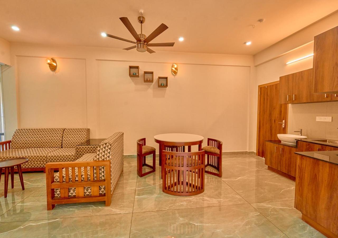 Glen Castle Vagamon Pool Resort By Voye Homes Exterior photo