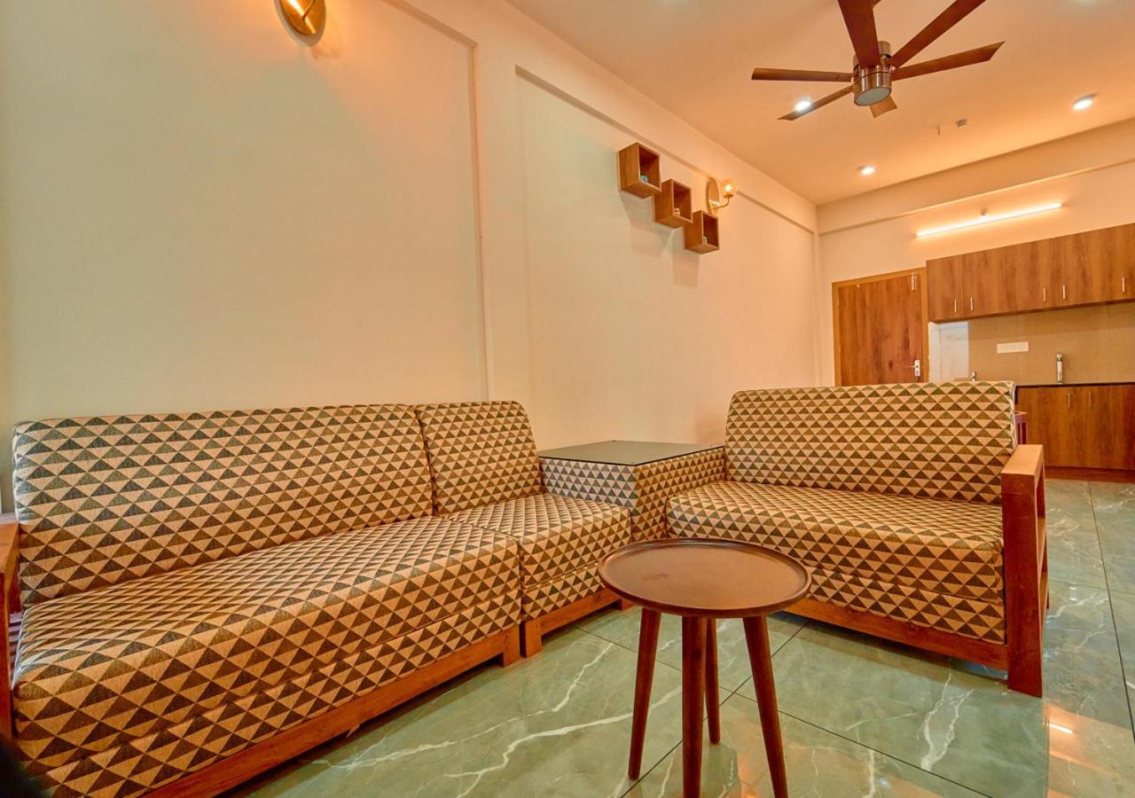 Glen Castle Vagamon Pool Resort By Voye Homes Exterior photo