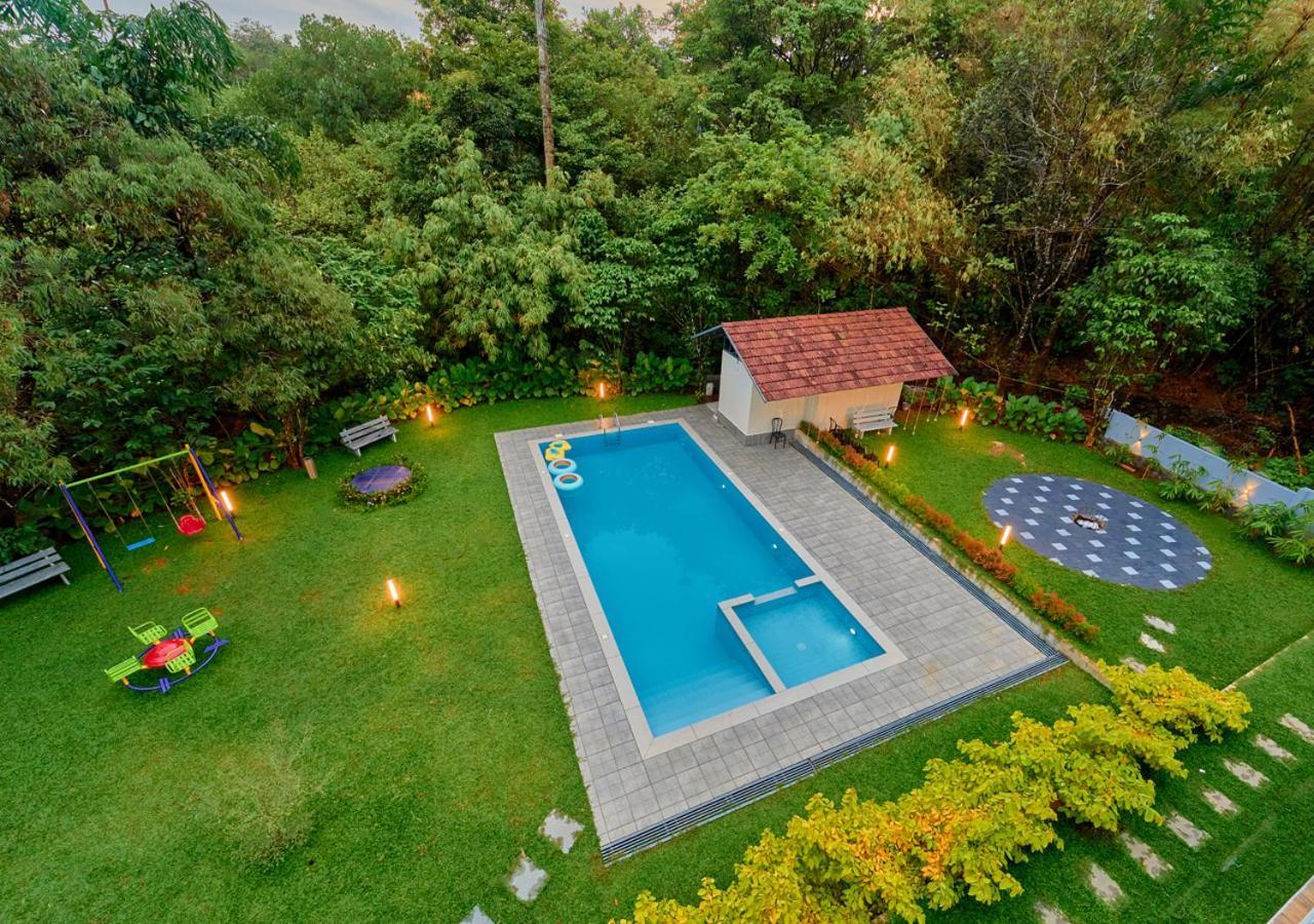 Glen Castle Vagamon Pool Resort By Voye Homes Exterior photo